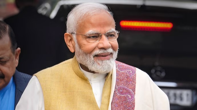 PM Modi: শনিবার রাত সাড়ে আটটায় জাতির উদ্দেশে ভাষণ দেবেন প্রধানমন্ত্রী মোদী, কী বলেন সেদিকেই তাকিয়ে দেশবাসী