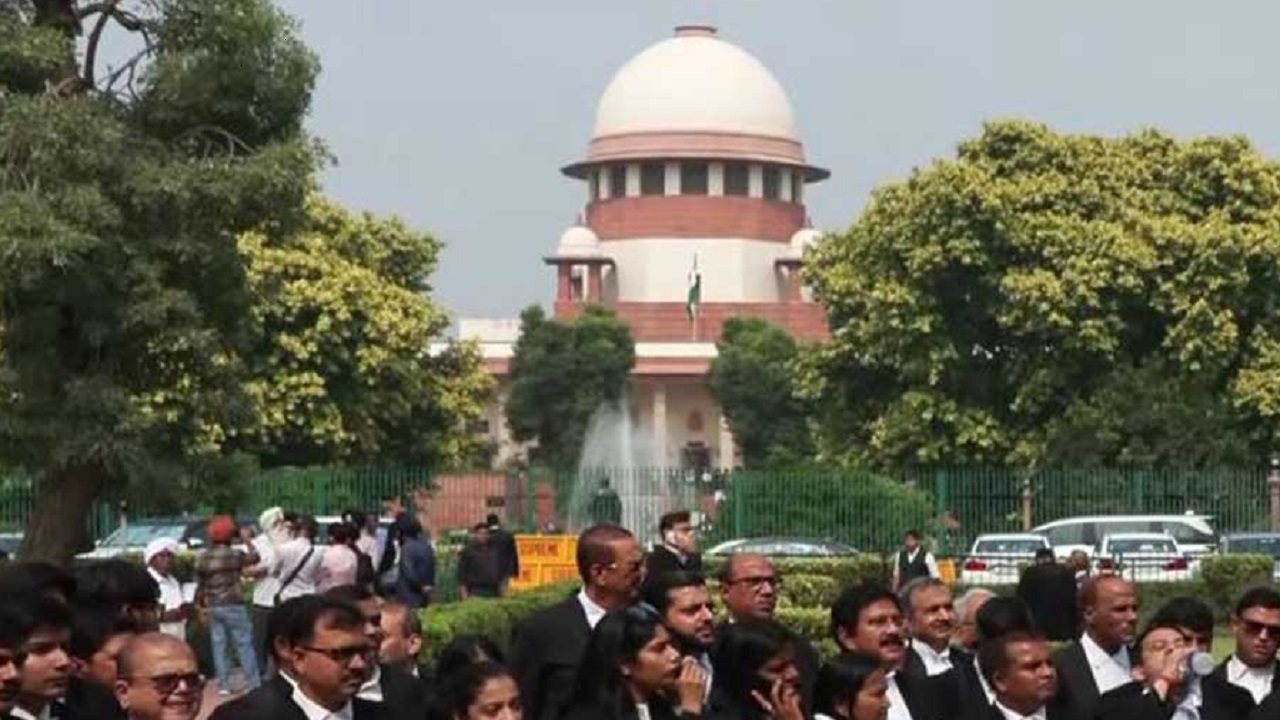 Supreme Court lawyers: জ্ঞানেশ-বিরোধী বিক্ষোভের সময় সহকর্মীদের হেনস্থা কেন? প্রতিবাদে বিক্ষোভ সুপ্রিম কোর্টের আইনজীবীদের